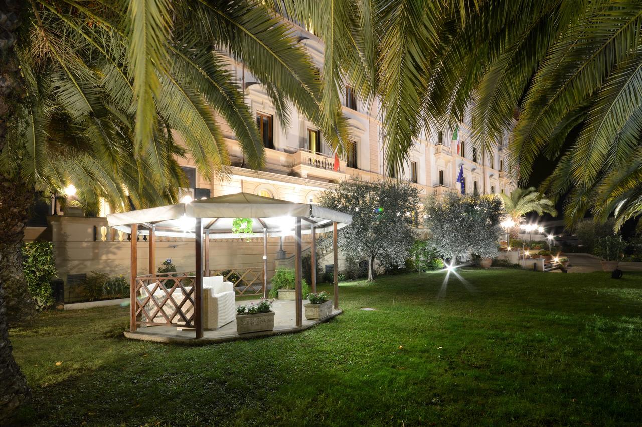 Grand Hotel Vittoria Montecatini-Terme Esterno foto